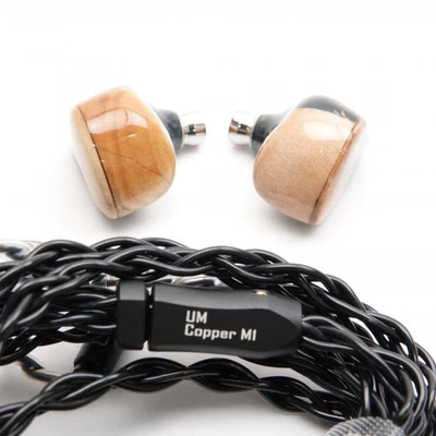 お*中様 Unique Melody Maslow Earphones] Unique Melody Maslow [UNM-1093]. from Japan Used