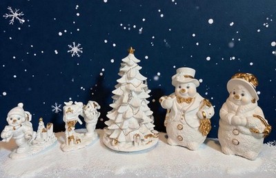 GRANDEUR NOEL COLLECTORS EDITION PORCELAIN SNOWMAN FAMILY - 5 PIECE SET