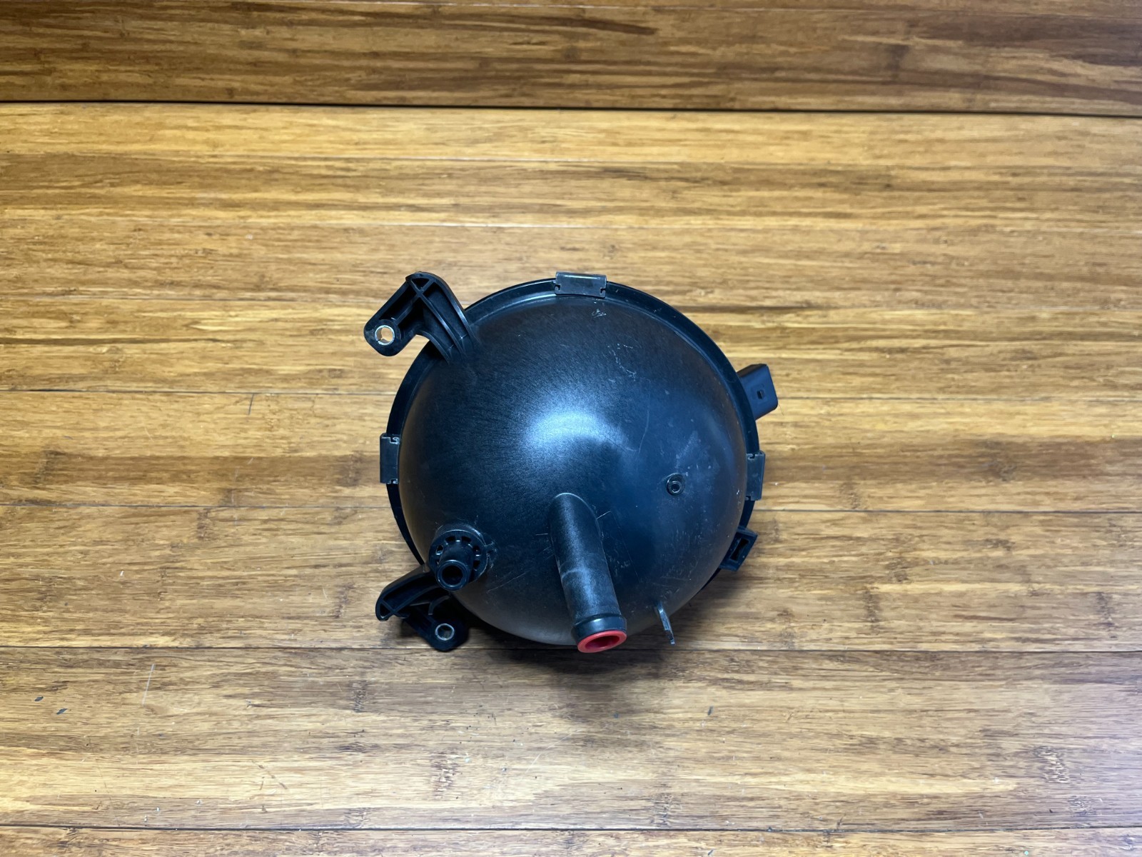 Audi R8 2016-2024 Coolant reservoir P/N 4S0121403B