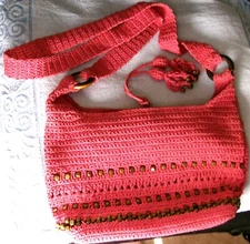 This Coral Crochet Knit Shoulder Bag Purse ~ Wood look rings and bead trim