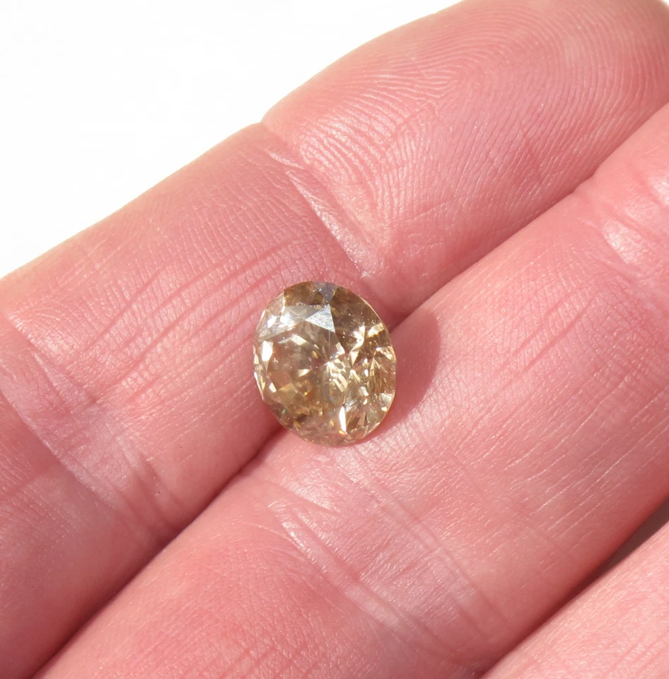 6.15 ct Natural Fancy Color Round Diamond unset GIA report included - Image 4 of 4