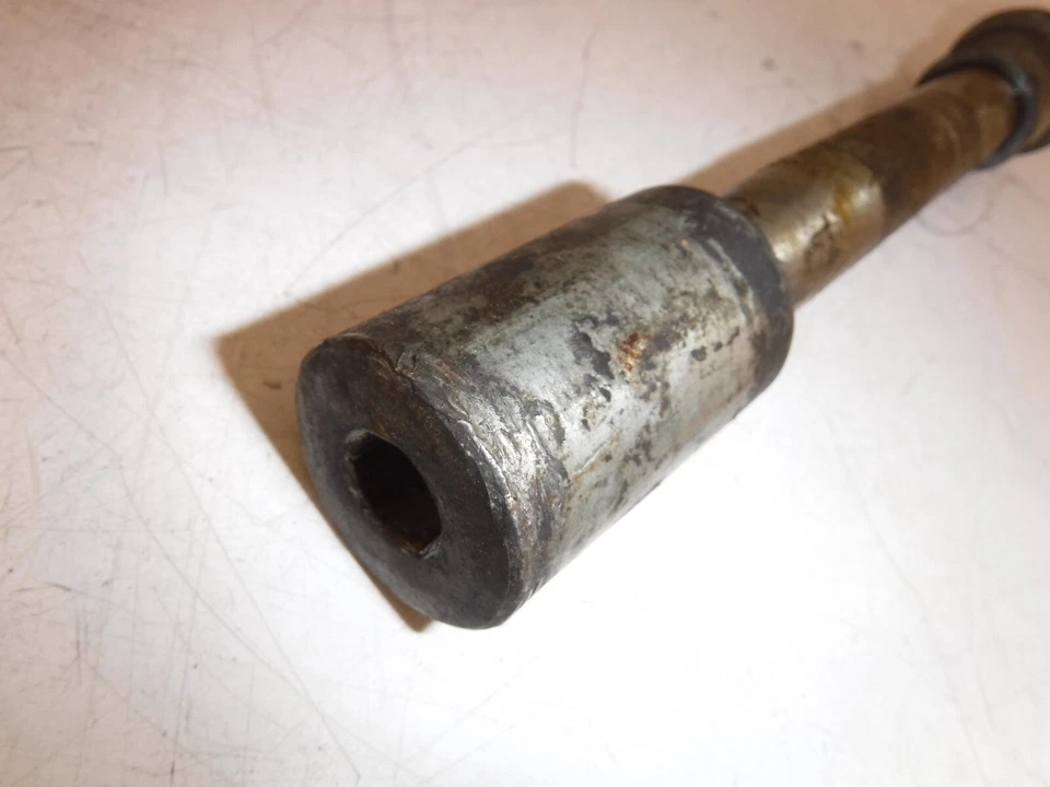 ALA DE PIVOTE LLANTA RUEDA TRASERA EJE TRASERO HONDA SILVER WING 650 GL650 NULA Foto 2 de 4