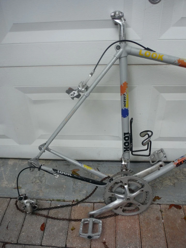 MARCO BICICLETA CARBONO LOOK GENERATION 4 KG56 TAMAÑO 60CM CON DURA-ACE SHIMANO 105 ACCESOS Foto 2 de 4