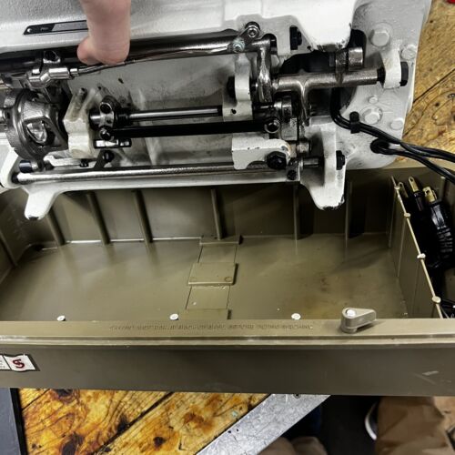 Janome Schneiderin Nähmaschine Vintage Modell 571 11183 neuwertig tragbar - Bild 10 von 10
