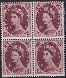 GB QEII 1955 St Edwards Crown 11d Brown purple Block of 4 Unmounted Mint