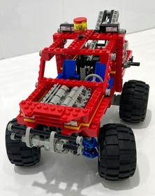 Lego Technic Off-Road No. 8858 'Rebel Wrecker' (1994) with original box and tray