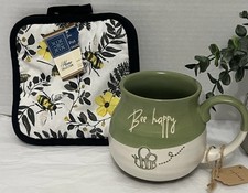 Kitchen Busy Bee Collection Coffee Stoneware Mug Green/ White 20