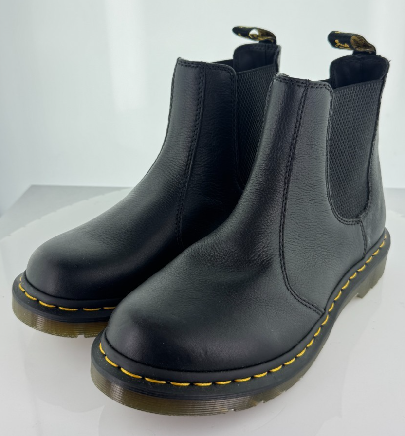 A-35 NEW $180 Women's Sz 9 M Dr. Martens 2976 Ambassador Chelsea Leather Boots