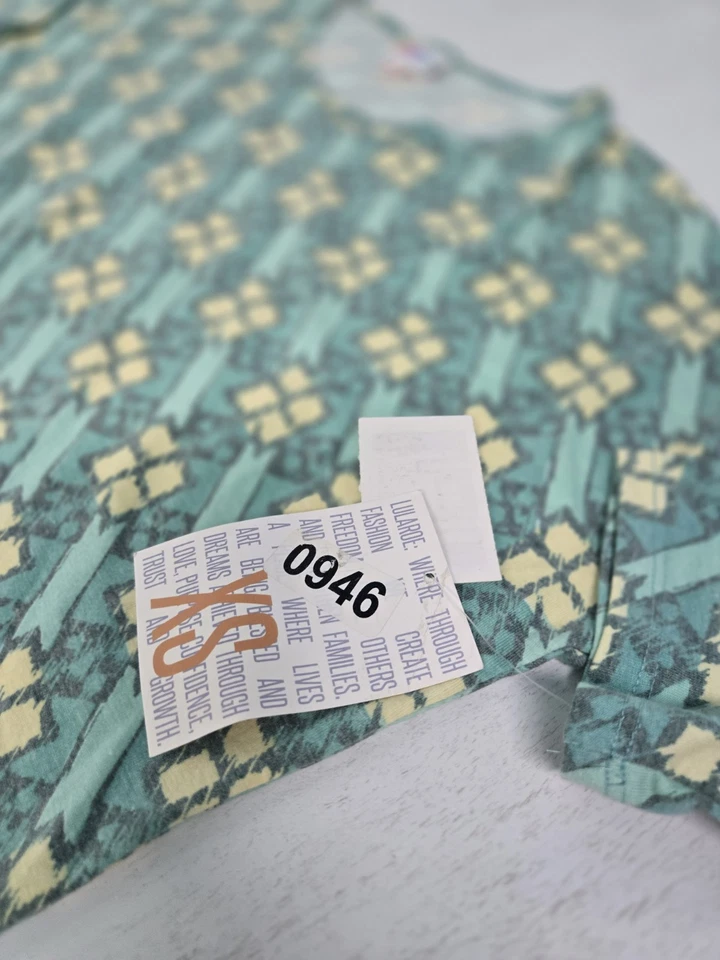 Camisa túnica LuLaRoe Irma azul y amarilla para mujer talla Xs Foto 2 de 4