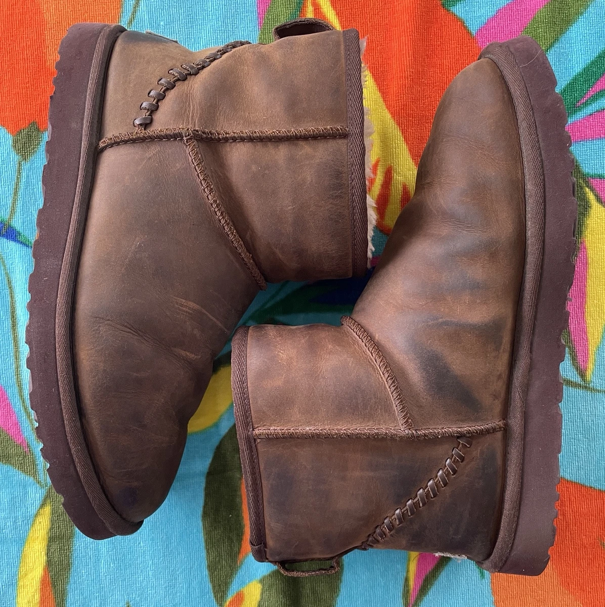 UGG Australia Men display picture 1