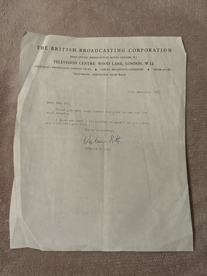 VALERIE PITTS (BBC TV PRESENTER- 1950'S) HAND WRITTEN LETTER- BBC TV CENTRE