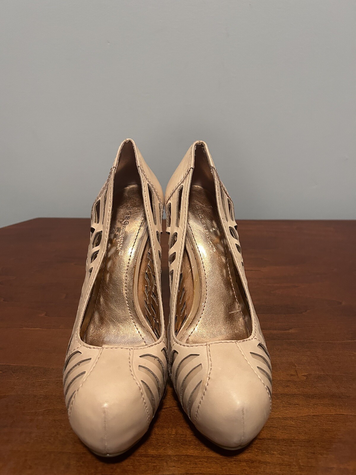 BCBGENERATION Tan platform cut out pump size 8 - image 4