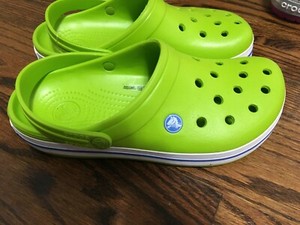 crocs 6 8