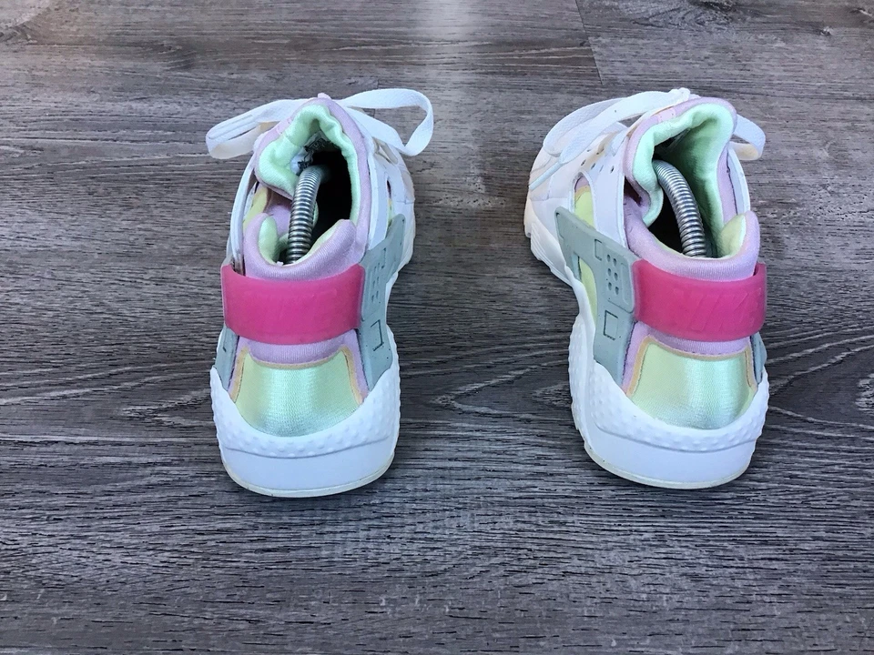 Nike Air Huarache Run GS Girls Size 5.5Y White Running Shoes Sneakers DR0163-100 - Image 3 of 4