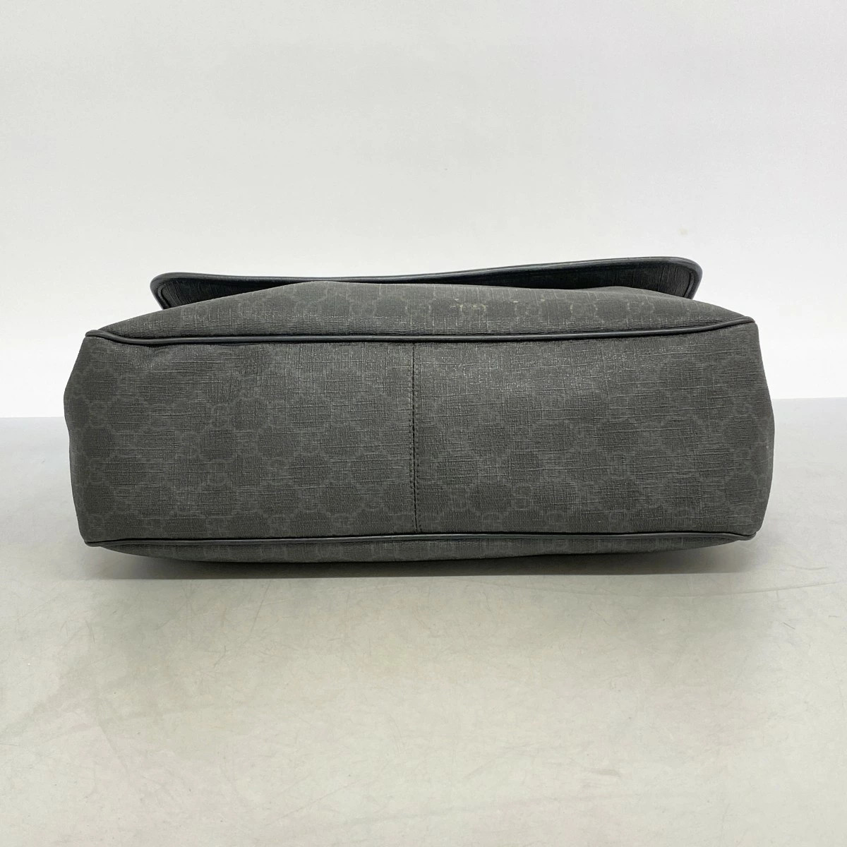 Gucci GG Supreme Shoulder Bag PVC Black Silver Hardware thumbnail 3