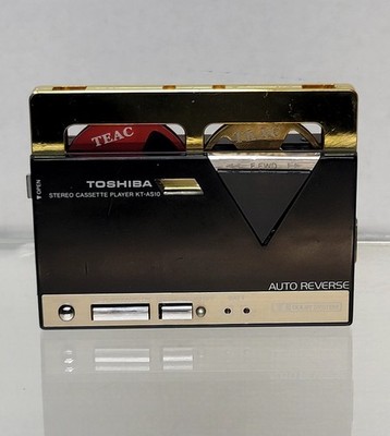 ハ*ト様 【中古品】TOSHIBA KT-AS10 ステレオカセットプレーヤー Toshiba KT-AS10 Portable Cassette Player Walky rare_Very Good from