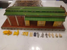 Marx Freight Station Trucking Terminal Set Tin Building Train w/ accessories