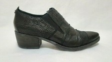 Khrio Black Animal Snake Textured Leather Low Heel Loafer Slip on Shoes Size 41 