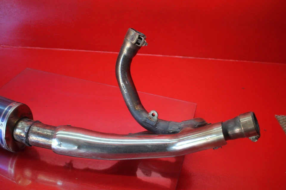 05 HYOSUNG GT650R COMET SCORPION TUBO DE ESCAPE DERECHO SILENCIADOR LATA DESLIZABLE SILENCIADOR Foto 4 de 4