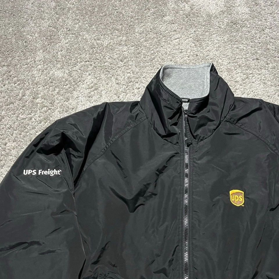 Chaqueta de bombardero promocional vintage UPS FREIGHT cremallera completa forrada de lana negra grande para hombre Foto 2 de 4