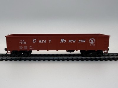 HO Accurail Great Northern 34  Gondola GN 72496 KD Couplers