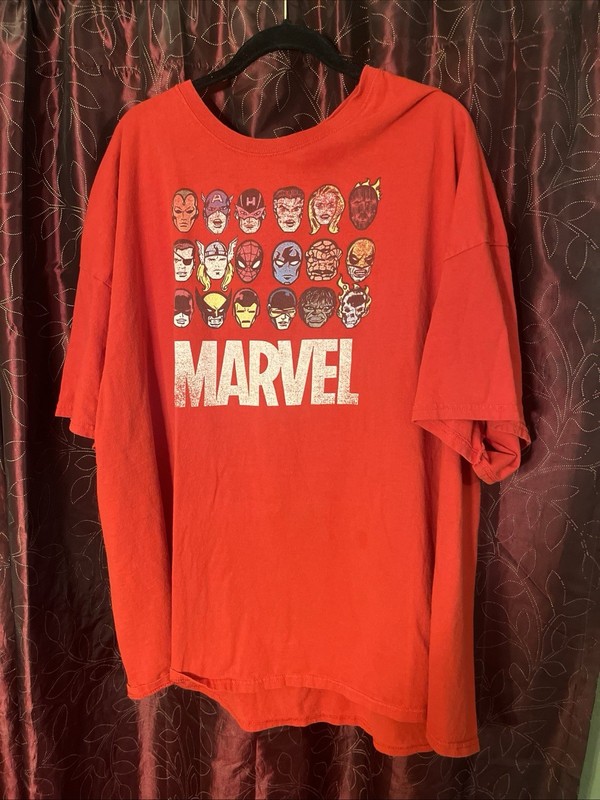 Marvel  T-shirt  RED RARE 5XL Size 18 Head Shots Distressed Look SEE PHOTOS