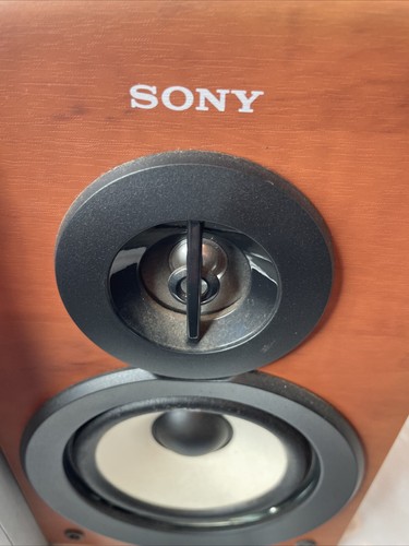 Sony CMT-SPZ50 Stereo System DAB Radio 3 x CD Changer + Tape Player & Speaker - Picture 14 of 19