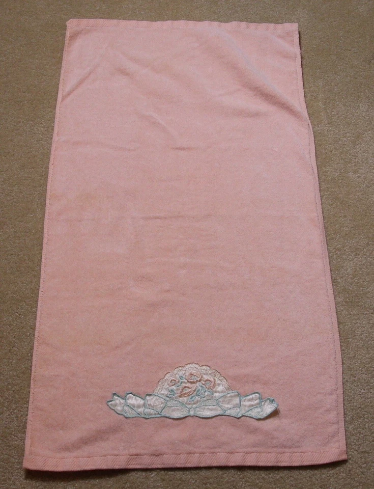 Juego de 2 toallas de baño adornadas melocotón floral satinado caballero sábado vintage Foto 4 de 4