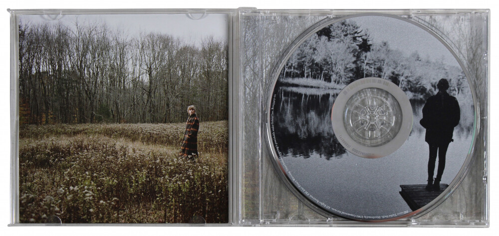 Taylor Swift　evermore　直筆サイン入りCD Taylor Swift evermore 直筆サイン入りCD