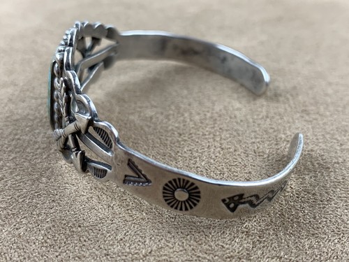 Nice Fred Harvey Era Navajo Sterling Turquoise CROSSED ARROWS Bracelet Cuff - Picture 2 of 4