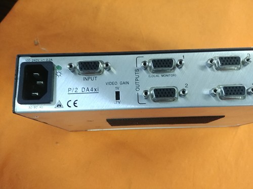 Extron VGA Distribution Amplifier P2 DA4xi (*) - Picture 5 of 6