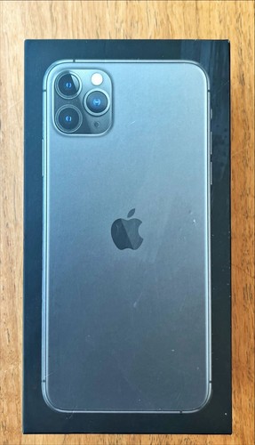 iPhone 11 Pro Max 256GB Space Grey Health, Pristine. With Silicone Case - Photo 4 sur 6