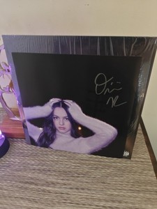 Olivia Rodrigo Signed | eBay