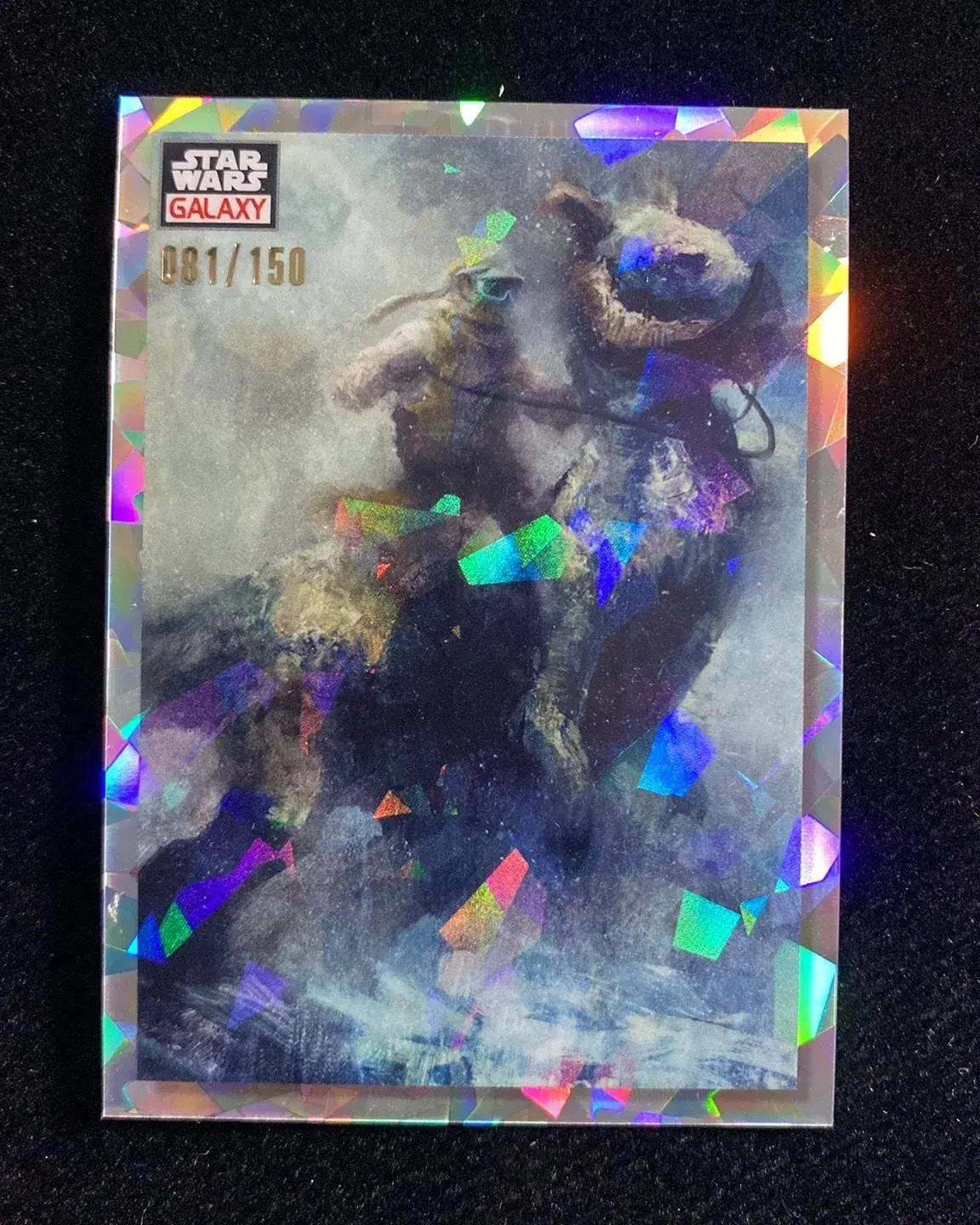 2023 Topps Star Wars Galaxy Chrome Atomic #76 Predator & Prey 081/150 J53