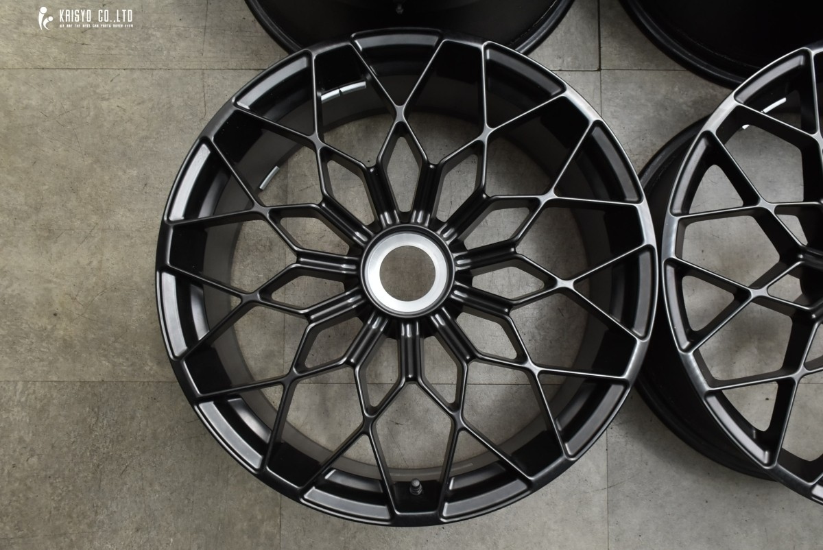 Lamborghini Huracan Rear Wheel P/N 4T3601017