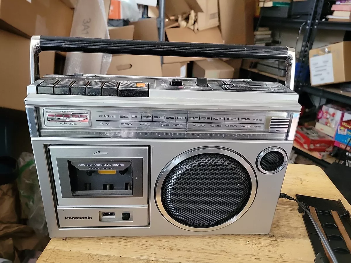 Retro Boombox National Panasonic RX-1650 Radio Cassette Player