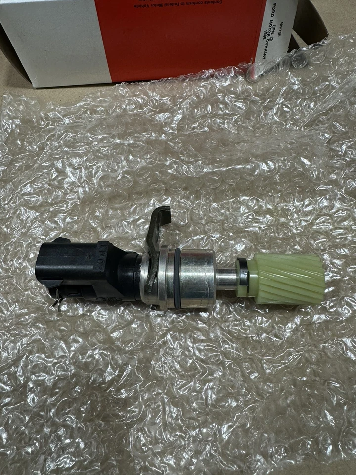 Mercury Sable 1994-1995 Motorcraft DY934 VSS Vehicle Speed Sensor F5DZ-9E731-AA - Image 2 of 4
