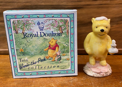 Royal Doulton Winnie The Pooh Collection Pooh Lights The Candle 