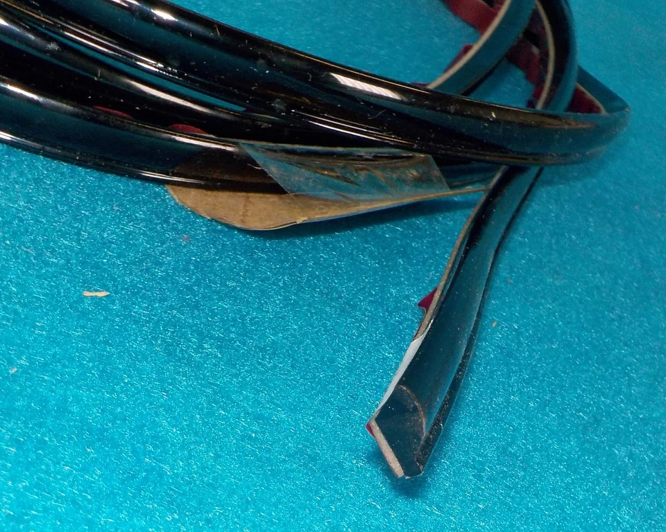 Moldura de para-choque traseiro Chevrolet Lumina 1997 1998 1999 fabricante de equipamento original 10291840 GM1057471 - Imagem 3 de 4