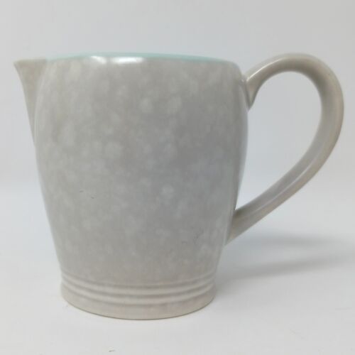 Poole Pottery Twintone Ice Green And Seagull Ribbed Milk Jug Creamer Grey Mottle - Foto 1 di 7