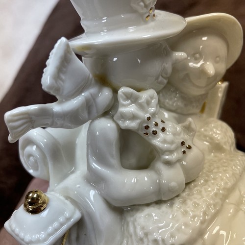 Ceramic MUSICAL Snow Couple on Sleigh Figurine Plays “Jingle Bells” Repaired - Picture 7 of 14
