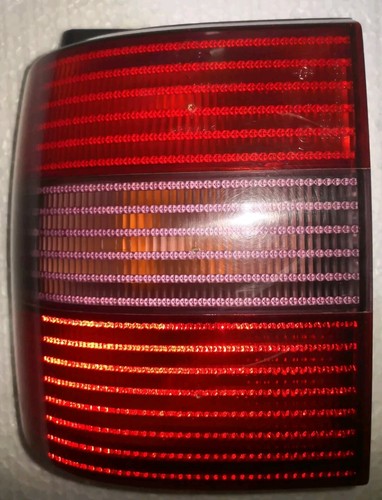 VW Passat 35i B4 Variant Rücklicht hinten links aussen Rückleuchte 3A9945111 GT