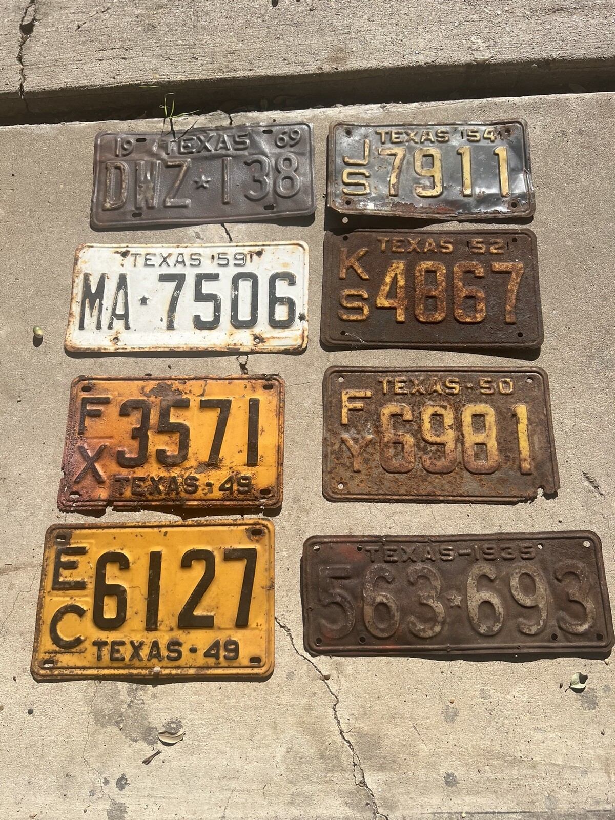 Barn Find LOT OF 8 VINTAGE TEXAS LICENSE PLATES 1935-1969 | eBay