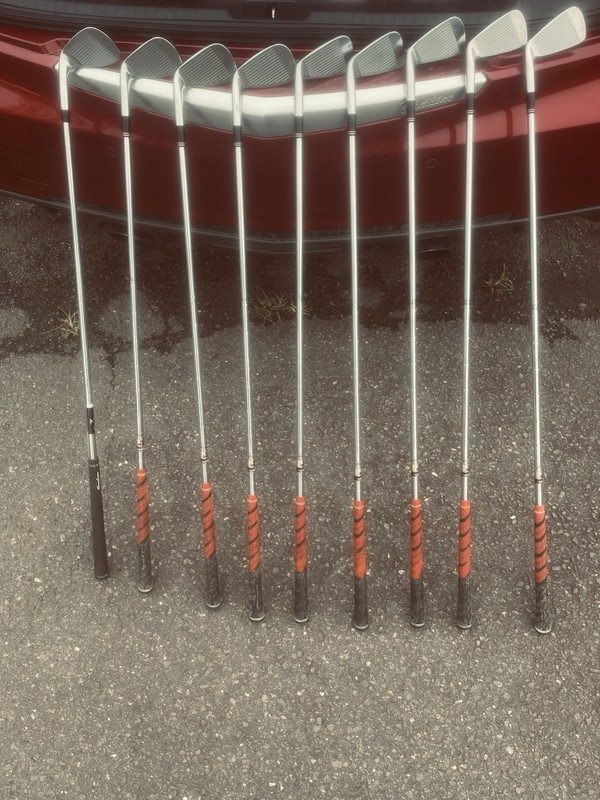 Right-Handed Golf Clubs Iron Set