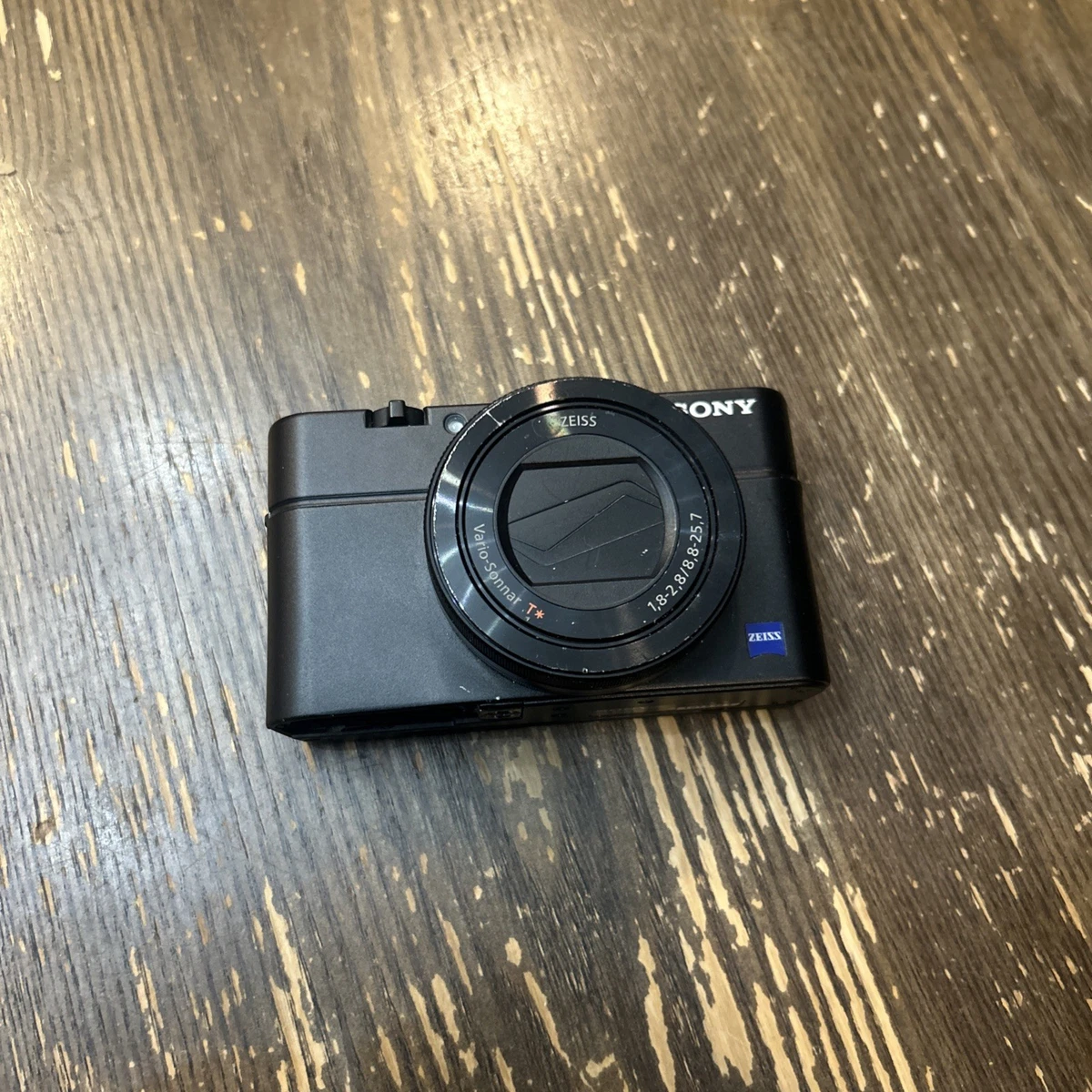 Sony Cyber-shot DSC-RX100 VI Sony Cyber-shot Digital Cameras for