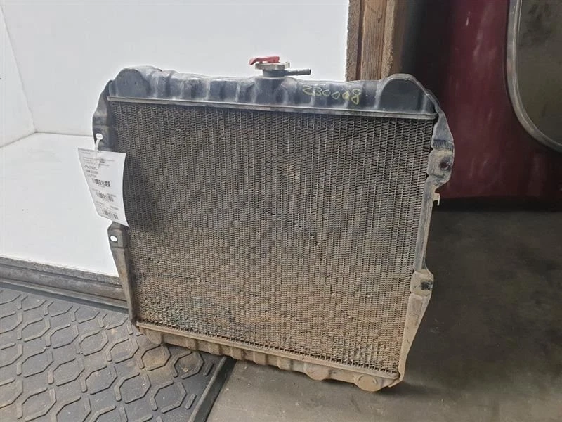 MONTAJE RADIADOR MT TOYOTA 4RUNNER SR5 88-89 3,0 L 4x4 Foto 3 de 4