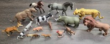 Lot Of 16 Animal Toy Figures Figurines Plastic Rubber Farm Jungle Cows Lion Dog