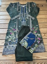 Mr Sadabahar NWOT Pakistani Suit Size M Green C10