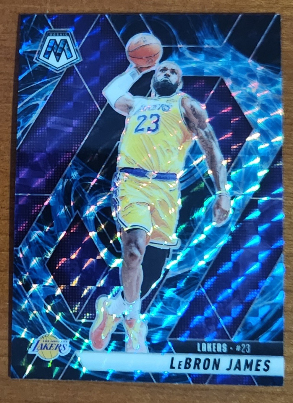 2024-25 Mosaic LeBron James Genesis Prizm Lakers #180 SSP