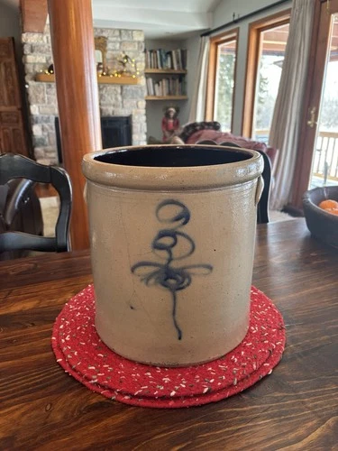 Antique Stoneware Salt Glaze Crock Cobalt Blue Lazy Eight Bee Sting  3 Gallon